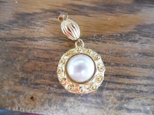 Vintage Goldtone & imitation pearl pendant for  necklace  picture