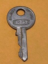 Original Used UK Wilmot Breeden Union Round Key - FR 957- Morris, Roots, Etc. picture