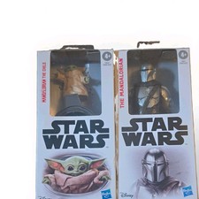 Hasbro Star Wars The Mandalorian Series Mandalorian & The Child Figures Lot of 2 picture