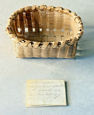 Small Vintage Brown Ash Shaker Peach Basket signed Lo Devlin 1992 picture