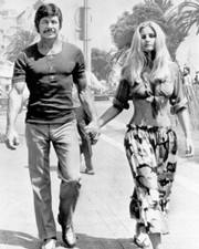 Charles Bronson    8x10 Celebrity Photo Photograph  378398. picture