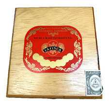 Vintage 2001 La Finca Bolivar Wooden Cigar Box Cigars Nicaragua Empty Display picture