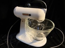 Vintage KitchenAid Hobart Model 3B Stand Mixer, 3 Qt. 1940s Glass Bowl Runs picture