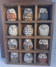 VTG Emson 12 Miniature Mexican Pottery Ceramic Owls Set In Wood Hanging Display picture