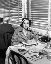 1931 JOAN CRAWFORD Candid PHOTO   (218-L ) picture