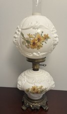 Vintage HEDCO Embossed GWTW Puffy Lion Head Floral Hurricane Lamp 3 Way Light VG picture