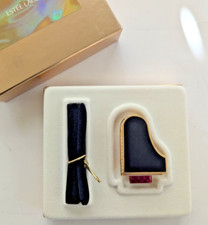 Estee Lauder Beautiful Baby Grand Compact for Solid Perfume 2000 Vintage Rare picture