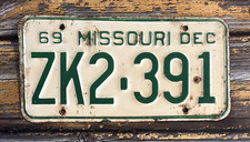 1969 Missouri License Plate ZK2-391 picture
