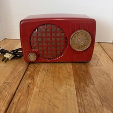 vintage 1951 arvin 540T AM  Midget Tube Radio Red metal Case Chassis RE-,278 MCM picture