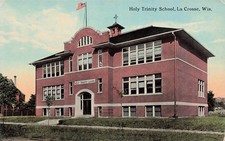 La Crosse WI Wisconsin Holy Trinity Catholic School Building Vtg Postcard K27 picture