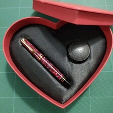 Pelikan Souveran M320 Ruby Red 14C Fountain Pen F Nib Boxed picture