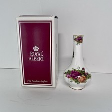 1962 Royal Albert Old Country Roses Montrose Bud Vase England Bone China RARE picture