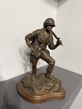 Vietnam War USMC Rare Statue “The Grunt” By Terry Jones Sculpture picture