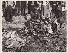 1940 Press Photo Test Pilot Vance Breese Airplane Crash after Mid-Air Collision picture
