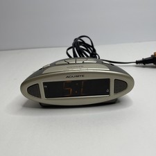 Acurite Alarm Clock Model 13027A1 Pre-owned Vintage Style picture