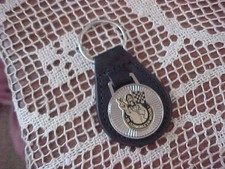DR OLDSMOBILE'S W MACHINE SILVER CHROME LEATHER KEY FOB NOS QUALITY KEY HOLDER picture