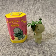 Smiski Birthday Series Smiski Popping Confetti Figure With Box - Opened picture