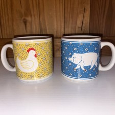 Calico Farm Vintage JSNY Taiwan Yellow Chicken Blue Pig Mugs Farmhouse Country picture