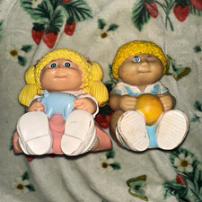 Cabbage Patch Kids Lot of 2 Plastic Piggy Banks Girl & Boy vintage 1983 figurine picture