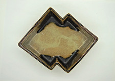 Vintage 1970 Japanese Handmade 3-Footed Notched Square Ikebana Container 色秘 Seal picture