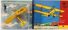 En avion Tintin #11le Biplan jaune de l'île noire picture