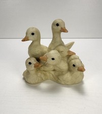 Vintage 1988 Homco Masterpiece Porcelain Ducklings Duck Family Decorative Figure picture