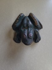 Cast Iron Wyatt Mfg. Salina Ks Advertising Frog Paperweight 13-14 Ounces picture