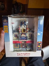 Lemax 2003 Essex Street Façade TOY Shop KINGDOM Hanging Wall Setting Battery Op picture