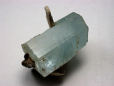 MINERALS : TERMINATED AND TRANSPARENT AQUAMARINE XTL WITH MUSCOVITE, PAKISTAN picture