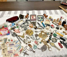 Wholesale Lot Box - 10 LB  Junk Drawer box- Estate Liquidation - # 132 picture