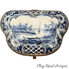 Antique Delft Blue & White porcelain 19th provenance  Box Brass  Hand Painted picture