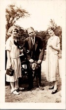 Pretty Bohemian Flapper Women Rich Man Academia Snapshot 1920s Vintage Photo picture