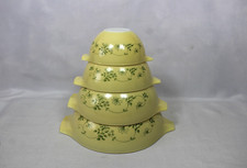 PYREX SHENANDOAH CINDERELLA NESTING MIXING BOWLS (441/442/443/444) -SET OF 4 picture