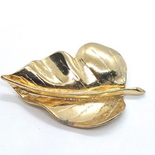 Vintage Leaf Brooch Pin Textured Metal Nature Botanical Autumn Fall Foliage picture