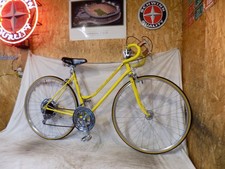 1971 SCHWINN SUPER SPORT LEMON YELLOW KRATE 10-SPEED ROAD BIKE LADIES LE TOUR 71 picture