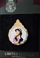  LE 125 Pin Princess Pearl  Medallion Princess Jasmine- Aladdin- RARE Pin picture