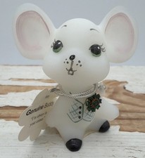 Fenton Boutonniere Buddy Mouse Hand Painted Glass Figurine (May - Emerald) picture