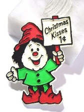 HALLMARK PIN PLASTIC 1981 ELF WITH CHRISTMAS KISSES SIGN VINTAGE CHRISTMAS picture