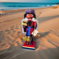 2004 King Wooden Nutcracker Purple Crown GUC 14.5” picture