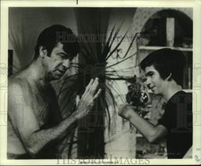 1978 Press Photo Walter Matthau and son Charlie in scene from 