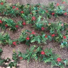 Vtg Mid Century Plastic Green Holly Red Berry Christmas Garland 3 pieces 19.5Ft picture