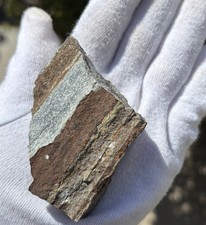 SEE VIDEO VERY RARE 125g LARGE ISUA STONE ROUGH/RAW 3.7 Billion ANCIENT MATERIAL picture