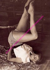 1940s-50s ACTRESS MARIE WINDSOR VERY LEGGY FEMME FATALE 5x7 PHOTO BA-MWIN30 picture