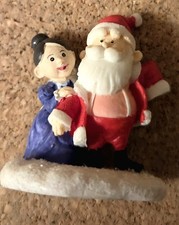 🎅 Hawthorne Village Rudolph's Santa Mrs Claus Figurine 2003 Christmas Town NICE picture