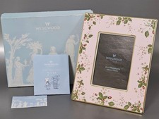 WEDGWOOD Wild Strawberry Bloom Pink Photo Frame Picture Size 4