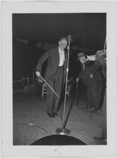 Photo:Asheville North Carolina Bill Hensley Mountain Music Festival 1940s picture