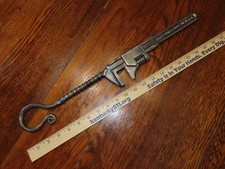 Twisting Wrench** LARGE** 20