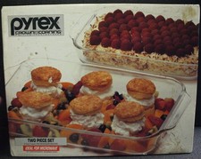 VINTAGE 2 PC PYREX BAKING DISHES STILL IN BOX UNOPENED picture