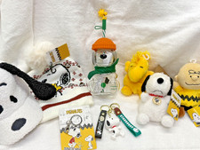 Starbucks x Peanuts Snoopy Glass Cup 8 piece peanuts bundle  picture