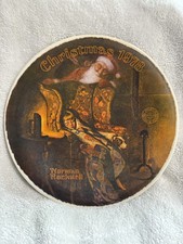 Vintage Limited Edition Norman Rockwell Xmas 1978 Knowles Christmas Decor Plate picture